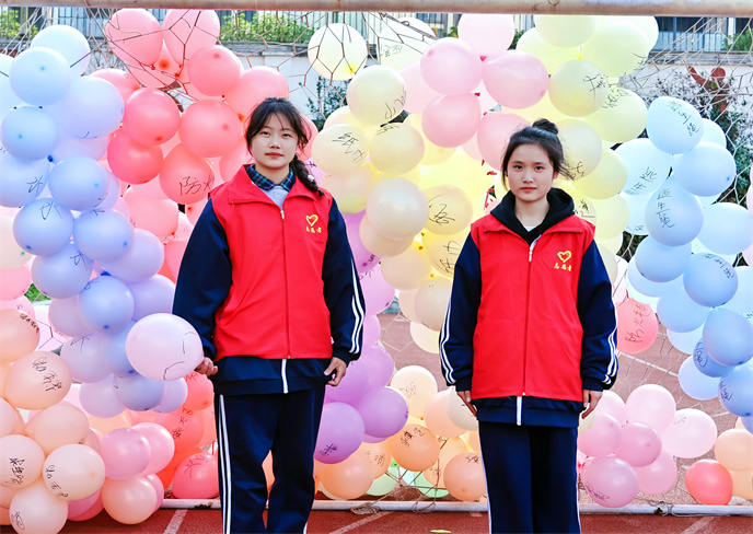 1701134658591041.jpg 0504c0e74244ba0cb822569675995ca.jpg