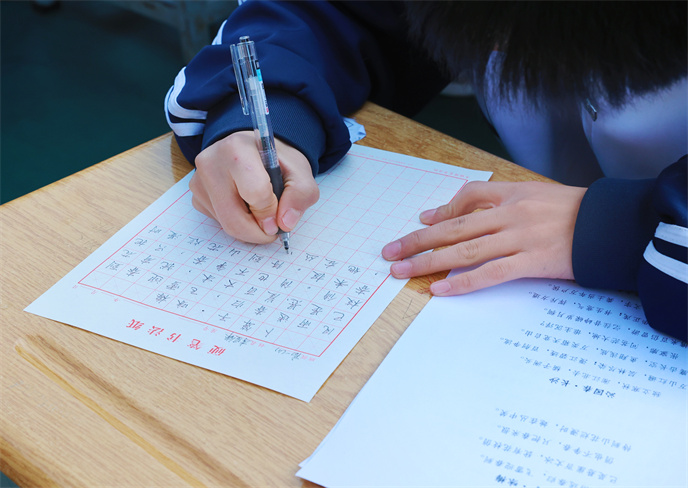 1701134691579638.jpg 7a3a7b1c70e731325899db8f56b1335.jpg