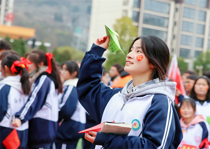 1710485675371794.jpg 7c0f3b1bfddfcff7fd99b5e2c2ae4d7.jpg