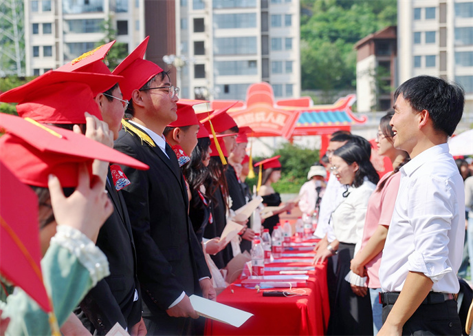 1718243129470638.jpg a18ed57b1b45a067c93c1c334b103aa.jpg