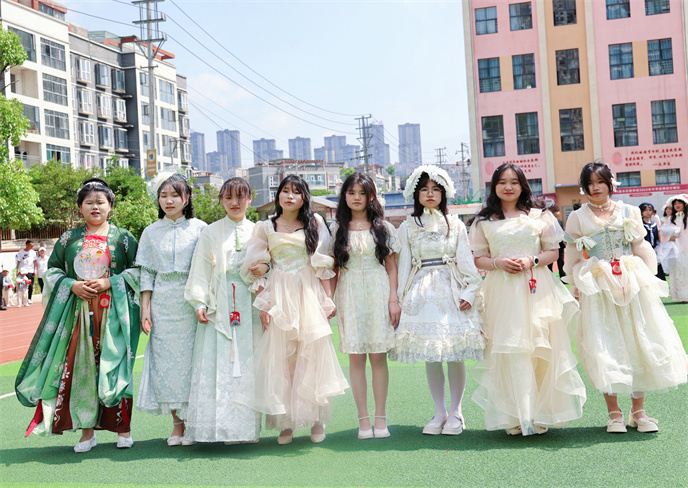 1718243532361596.jpg 5e1bc0777f21a640845fe03cc35070d.jpg