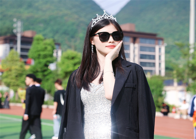 1718243556131294.jpg 7dc9b1ff57b3a8ffada591022ef3715.jpg