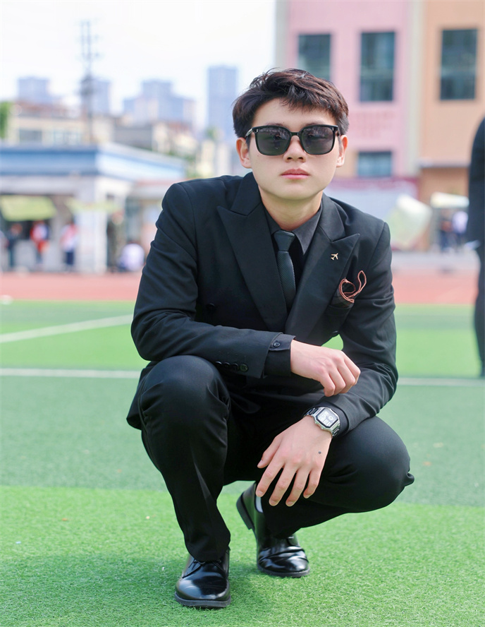 1718243653622110.jpg d32b902251cd8493ee3ba40546046e4.jpg