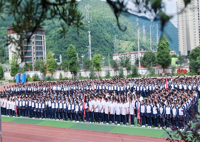 1725416376118716.jpg 9d974a62b9e6ada6f3deff9d8a628a0.jpg